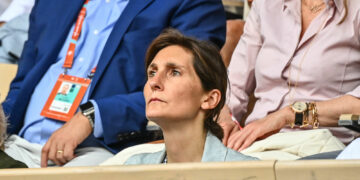 Amélie Oudéa-Castéra souhaite « une prescription médicale pour aller faire du sport »