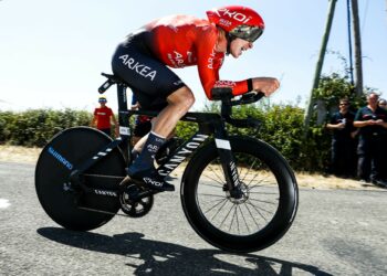 LeBron James entre chez Canyon