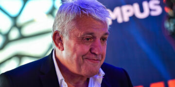 Claude Atcher contre-attaque