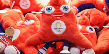Paris 2024 : l’usine française augmente sa production de mascottes
