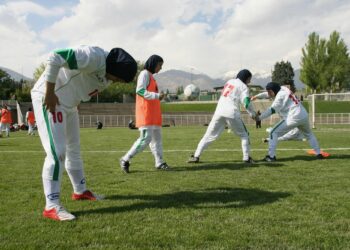 Le Conseil d’État maintient l’interdiction du port du hijab