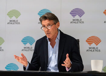 Sebastian Coe réélu président de World Athletics