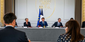 Macron se prononce contre « le drapeau russe aux Jeux de Paris »