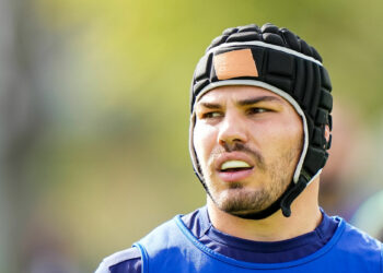 World Rugby investit dans un protège-dents intelligent