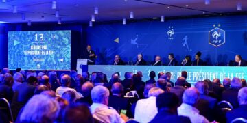 La Fédération française de football annonce des bénéfices, celle de rugby un déficit