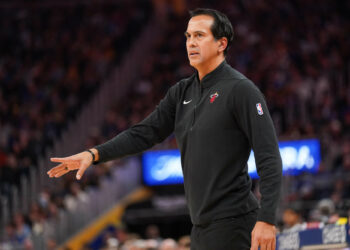 Erik Spoelstra signe le plus gros contrat de l’histoire du sport américain pour un entraîneur