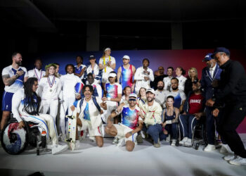 Le Coq Sportif dévoile sa patte sur les tenues olympiques