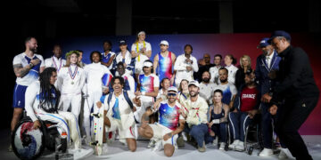 Le Coq Sportif dévoile sa patte sur les tenues olympiques