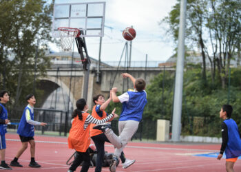 C’est l’uniforme ou l’activité physique !