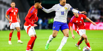 Audiences : TF1, large leader avec France-Allemagne et France-Chili