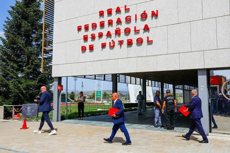 La FIFA et l’UEFA demandent conjointement à la Fédération espagnole de s’expliquer