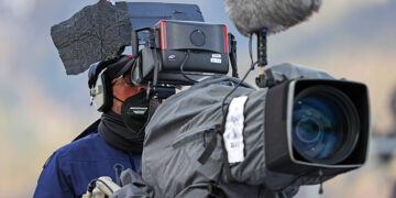 Une coalition de pays européens vent debout contre la FIS