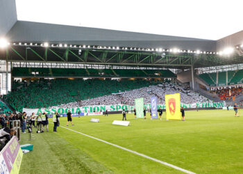 Saint-Etienne se rapproche du Canada