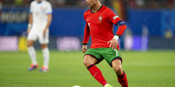 Instagram : Ronaldo loin devant Mbappé