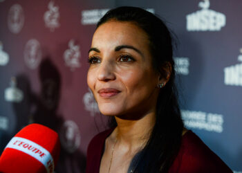 Sarah Ourahmoune se retire des élections