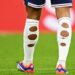 La FIFA s’attaque aux chaussettes trouées