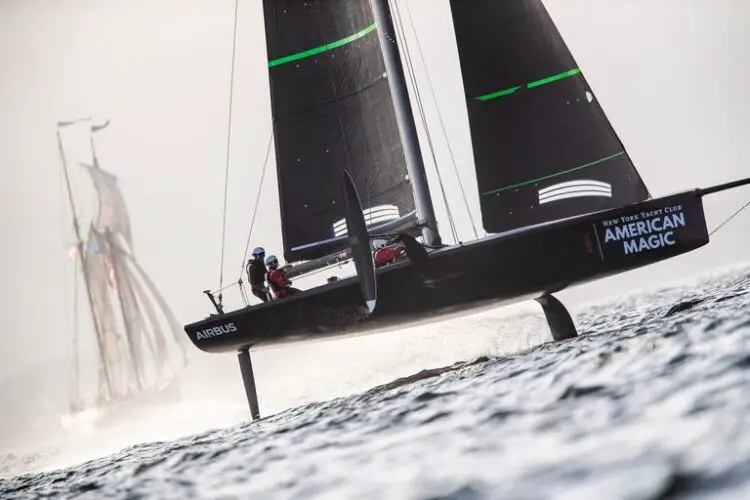 American Magic brandit la menace d’un retrait