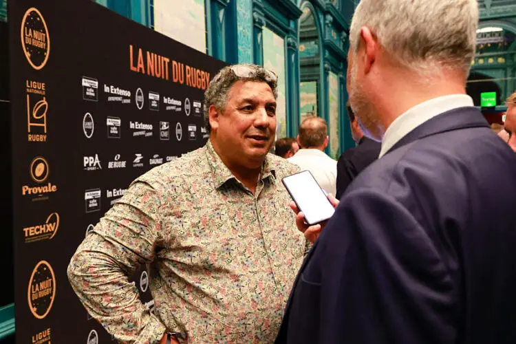 Serge Blanco crée la surprise en entrant en politique à Biarritz