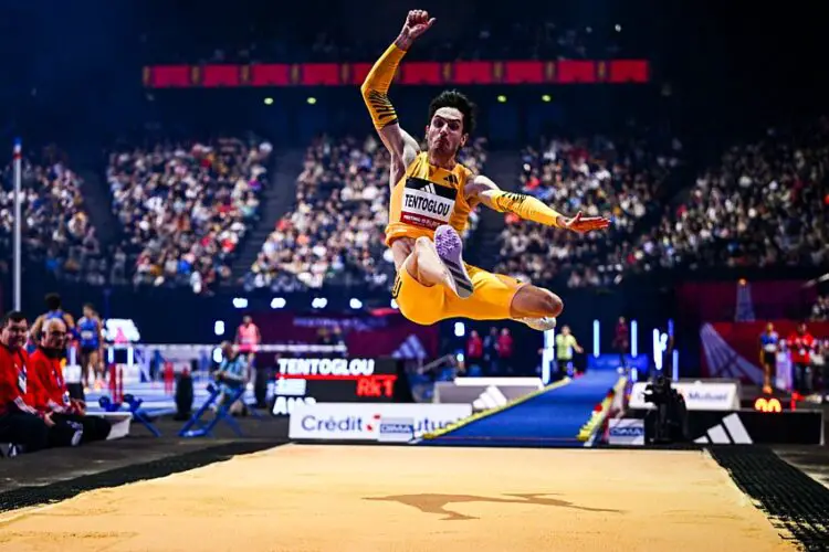 Sous pression, World Athletics recule sur la réforme du saut en longueur