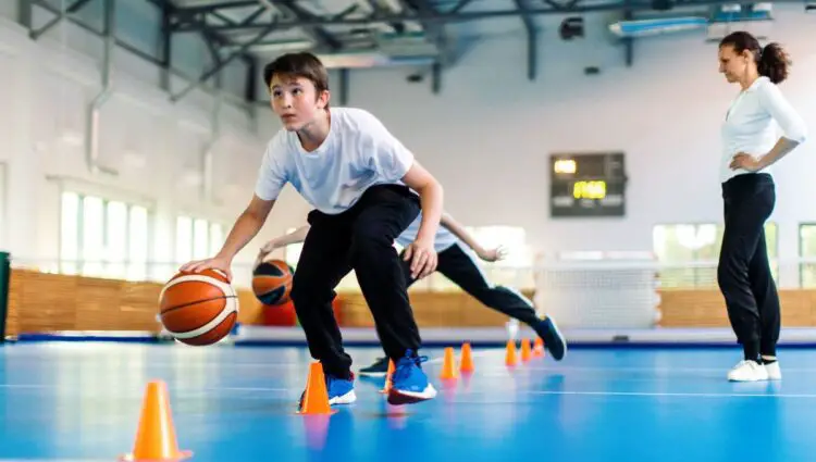 Les profs d’EPS alertent sur le mauvais état des équipements sportifs scolaires