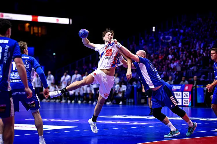 France Télévisions récupère les Bleus en clair