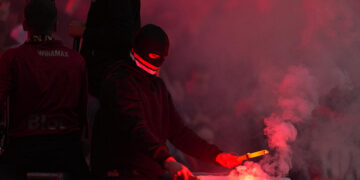 Pourquoi le projet de loi RIPOST cible aussi les violences dans les stades