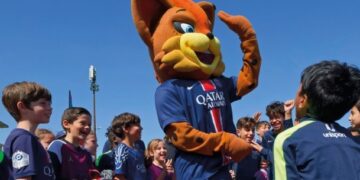 Le PSG sélectionne 34 clubs franciliens pour le Club Tour Snipes