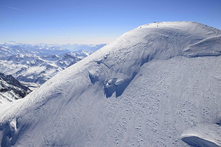 Ancien refuge du Goûter, treize ans de blocage avant un démontage historique