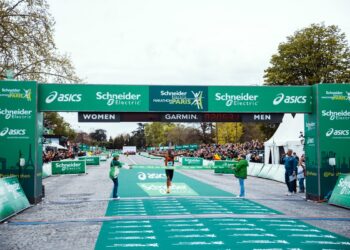Marathon de Paris : l’économie d’un mastodonte du running à l’heure de la solidarité et de la sobriété