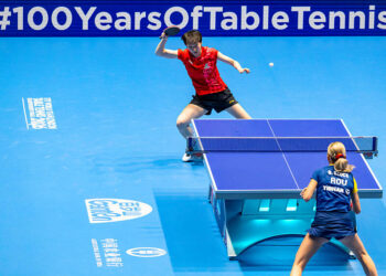 Le tennis de table fait un grand smash