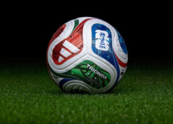 Comment la FIFA transforme le football en laboratoire technologique