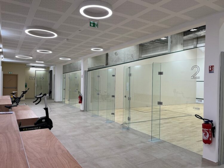 À Joinville-le-Pont, la FFSquash invente un club au cœur du logement social