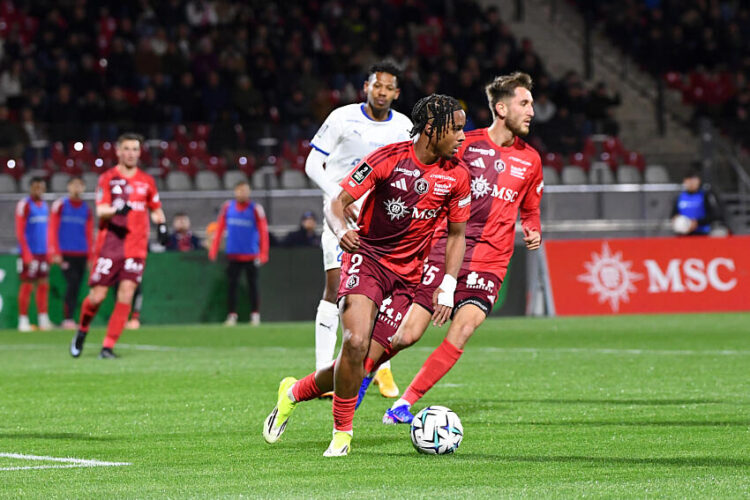 Le FC Annecy accueille Aston Villa à son capital